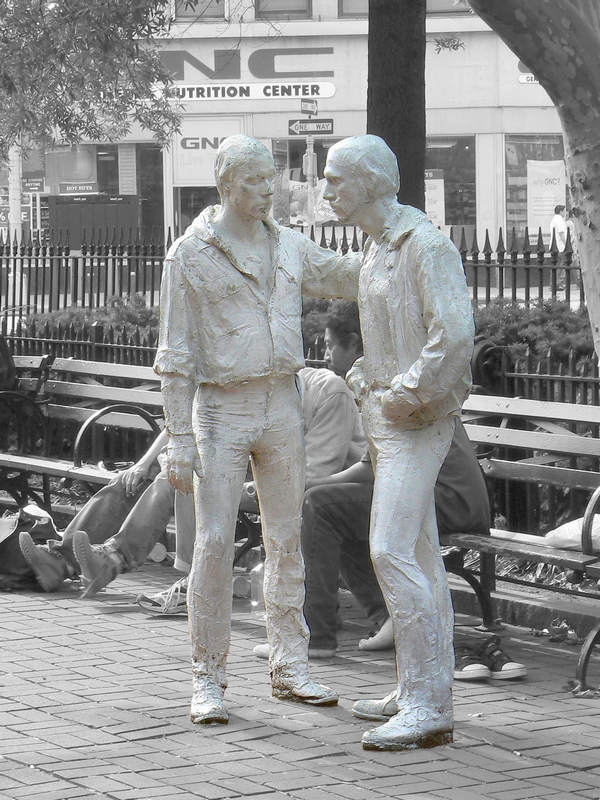 Christopher Park: Christopher Park - Gay Liberation  sculptures de George Segal 4 nb